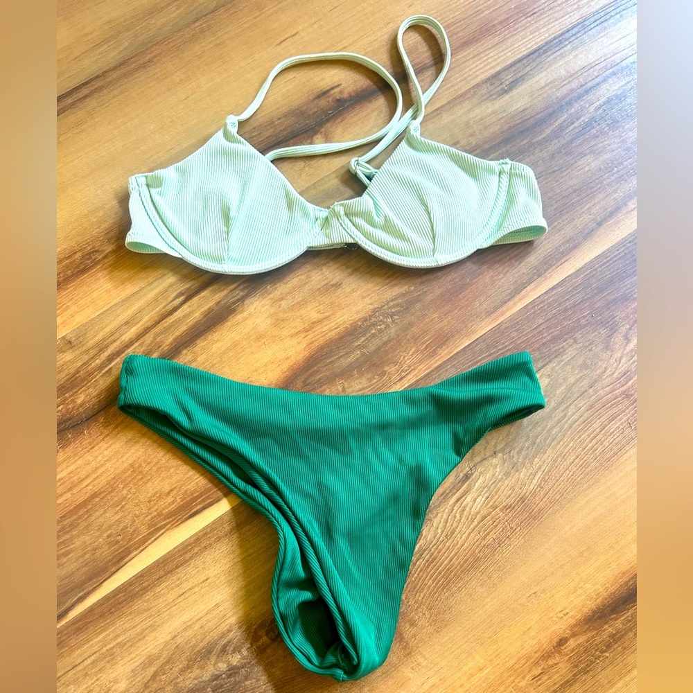Ribbed bikini